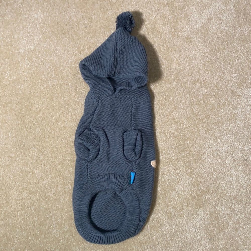 Dog Hooded Sweater Gray with Star design - L NWT